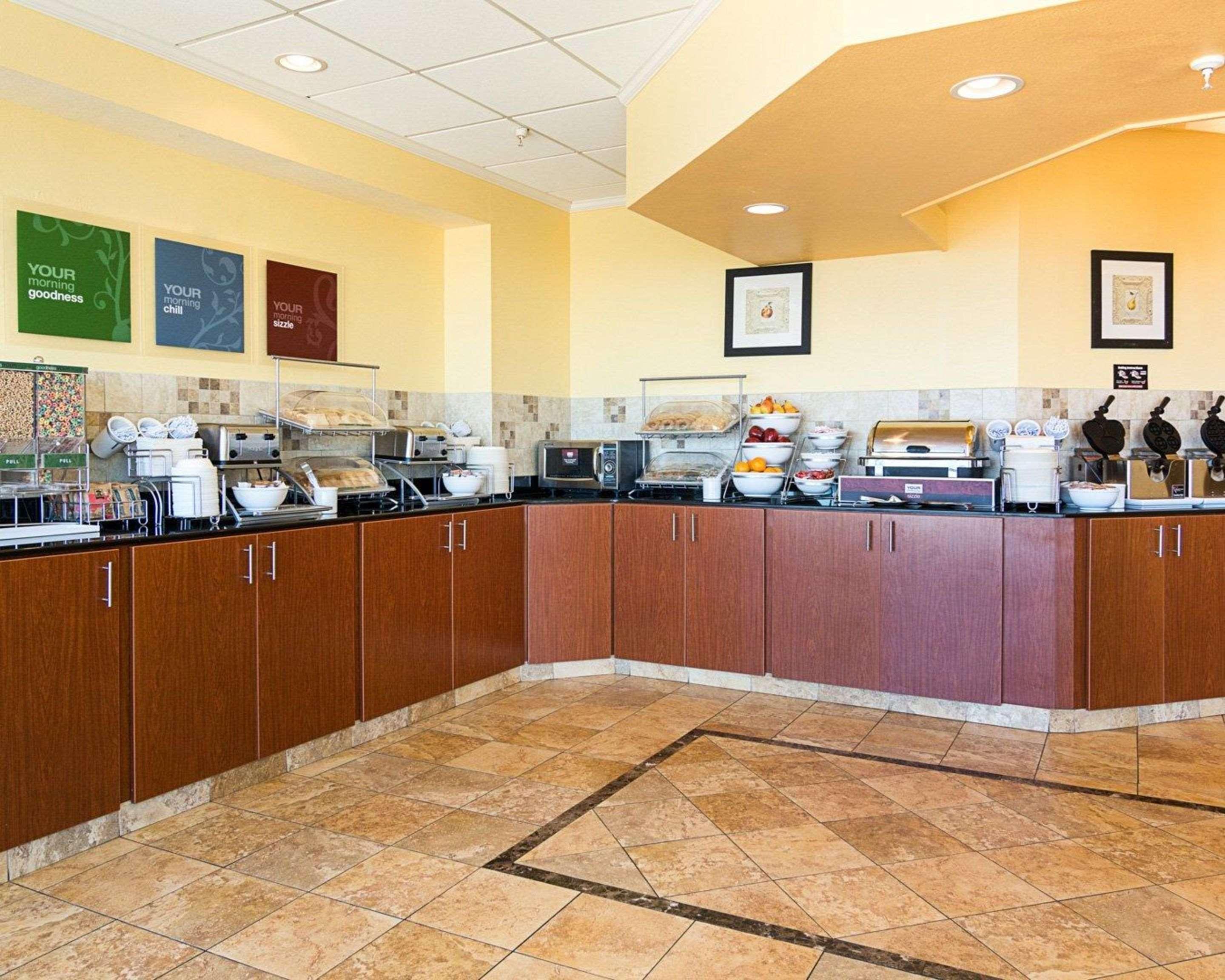 Comfort Suites Beachfront Virginia Beach Buitenkant foto