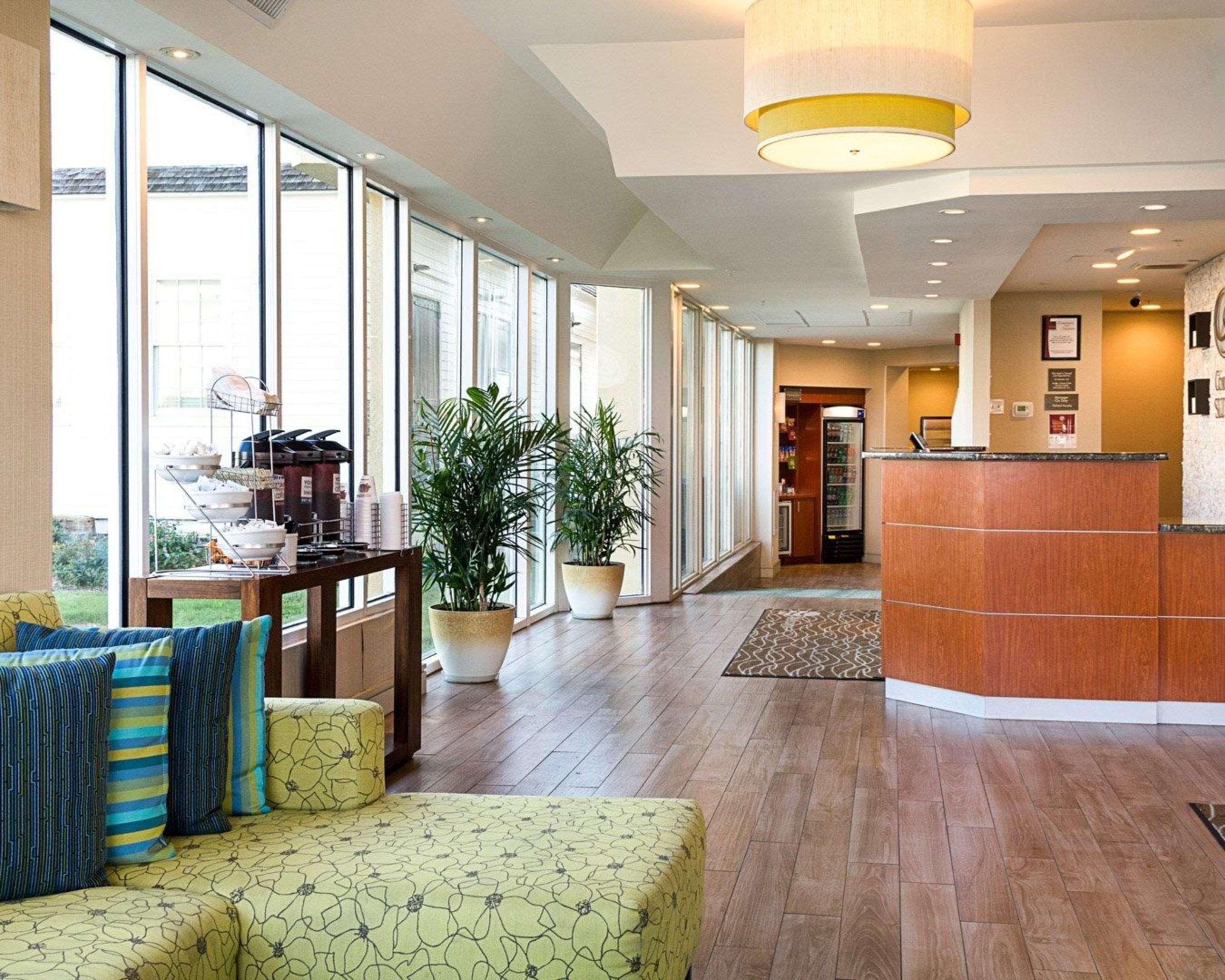 Comfort Suites Beachfront Virginia Beach Buitenkant foto