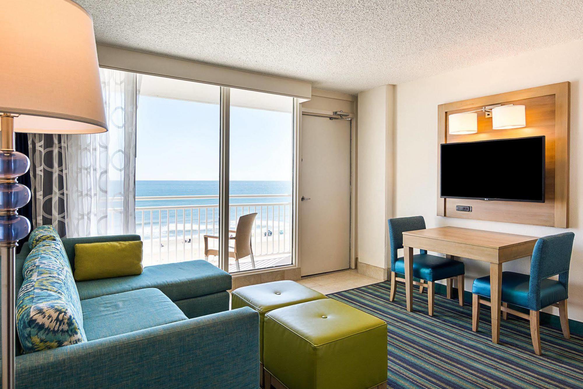 Comfort Suites Beachfront Virginia Beach Buitenkant foto